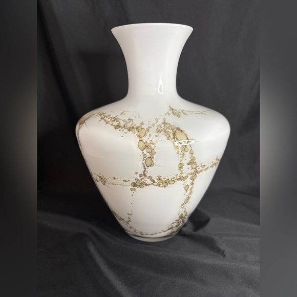 Glass Accent vase - Picture 7 of 7